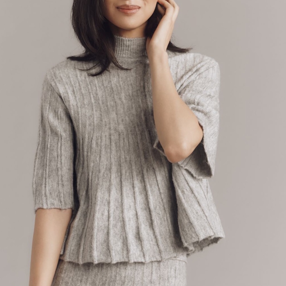 NWOT - MAEVE Short-Sleeve Mock-Neck Swing Sweater - Heather Grey - XS